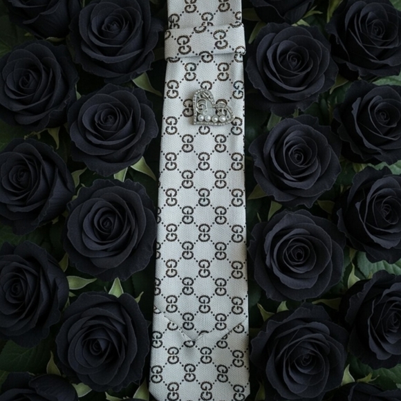 FOLLOW ME!!! - Picture 9 of 12